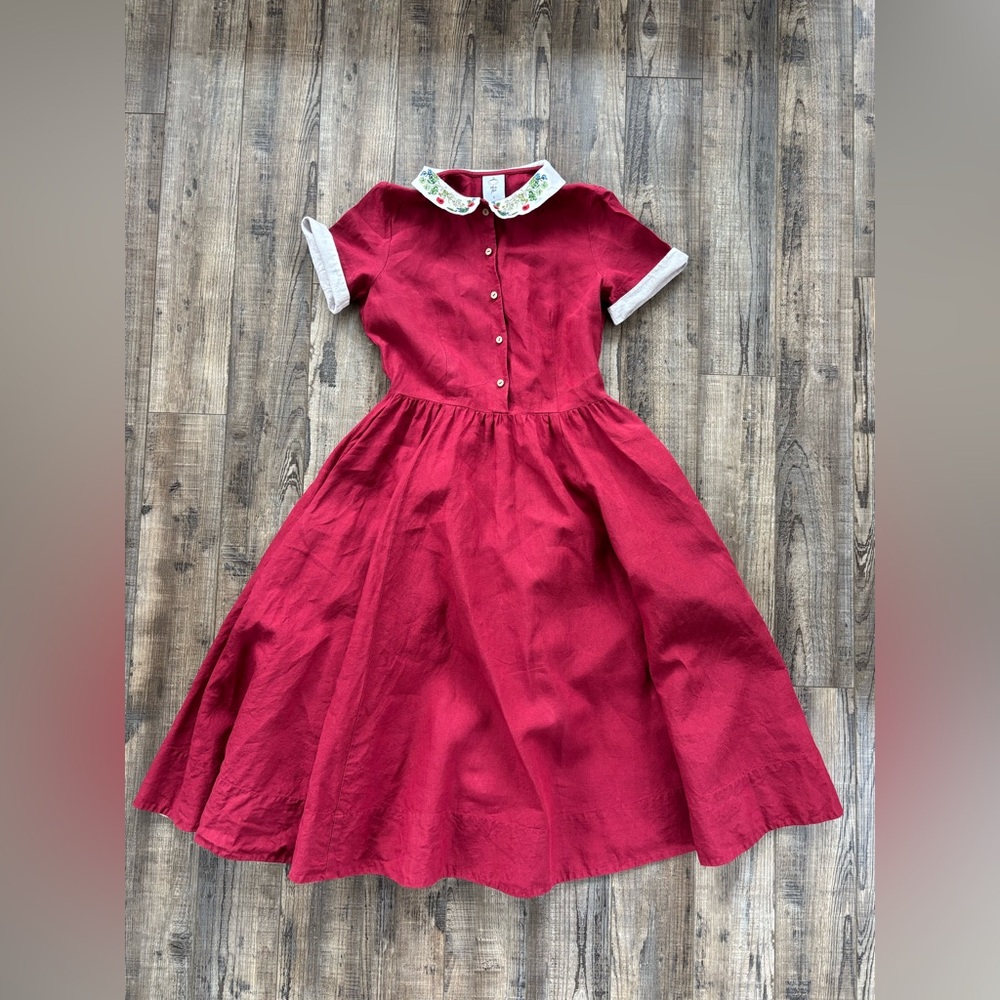 Son de Flor Classic Marsala Red Dress with Garden Embroidered Collar Size Small
